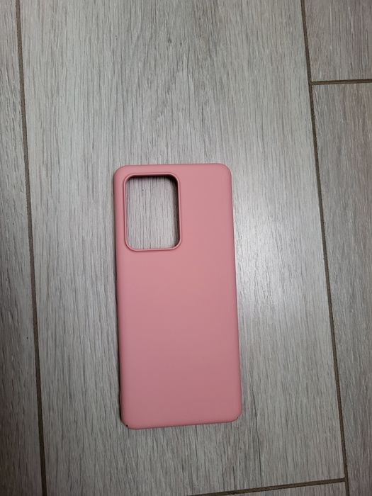 Продам чехол S20 ultra на использованный