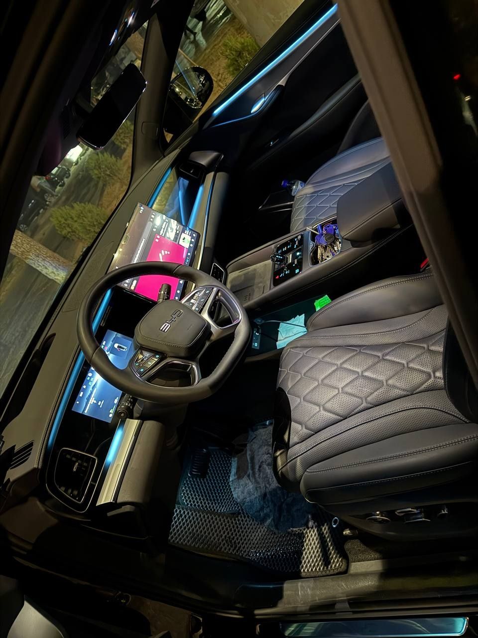 Продается автомобиль BYD Sealion 7 full позиция
