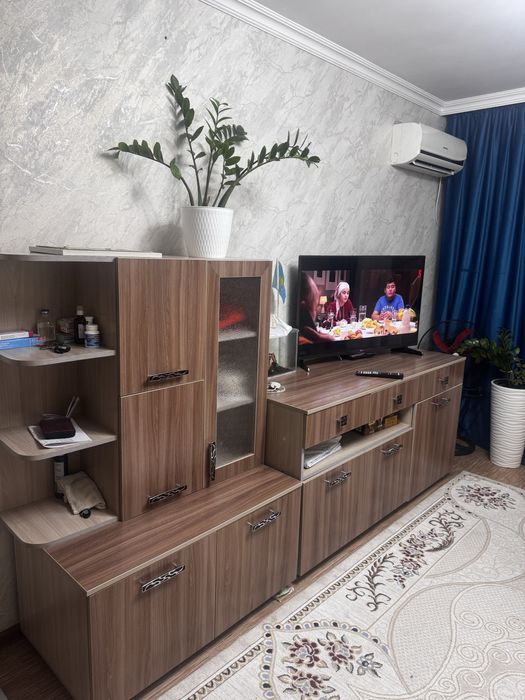 Сервант гостинной