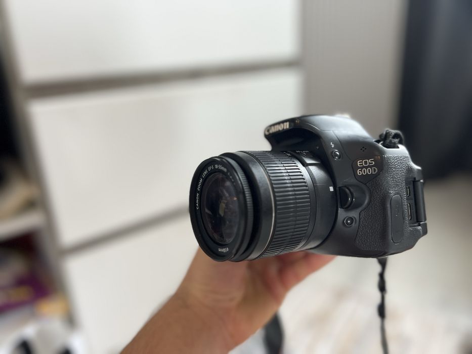 Продам фотоапарат , цифровой провесиональный