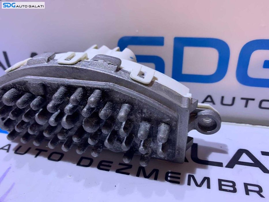 Releu Rezistenta Motoras Ventilator Aeroterma Bord BMW Seria 3 F30 F31 2011 - 2019 Cod 9276112 927611201 [L3343]