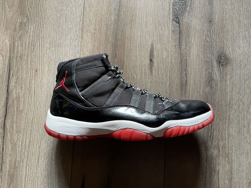 Jordan 11 retro bred