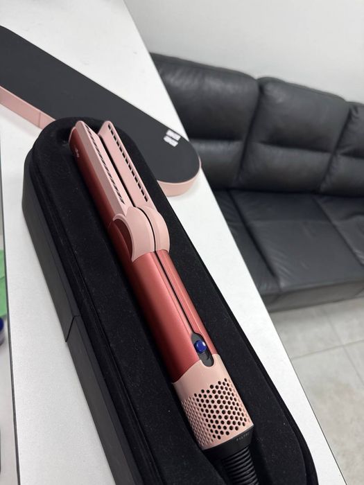 Фен-выпрямитель Dyson Airstrait