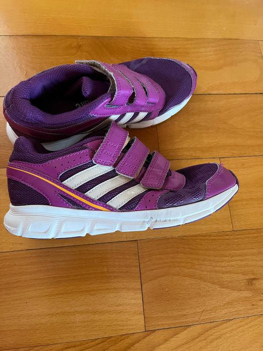 Adidasi fete, marca Adidas, super, marimea 33, culoare indigo