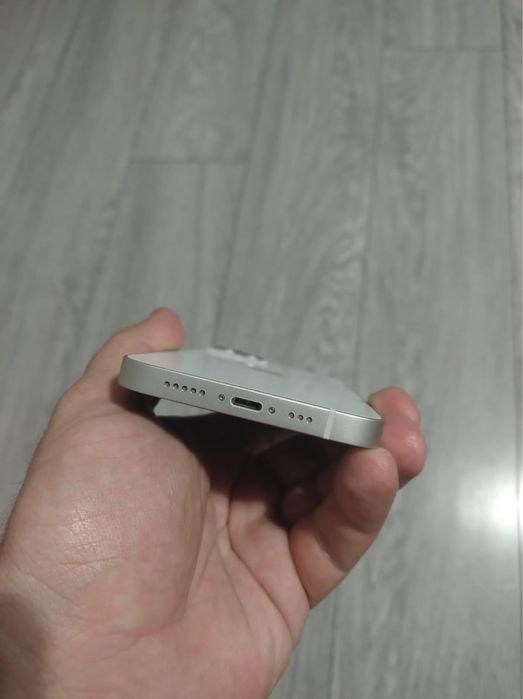 iPhone 13 128GB Alb