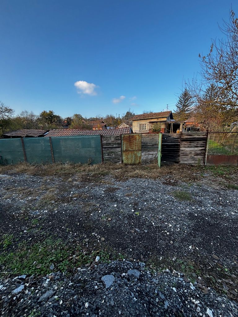 Продава се Къща в с. Радишево, Област Плевен - 90 кв.м за 589 €/кв.м - Снимка #11