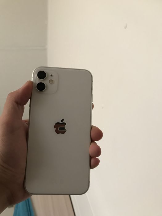 iPhone 11 идеалл