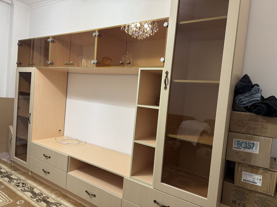 Продам стенку состояние идеальное!