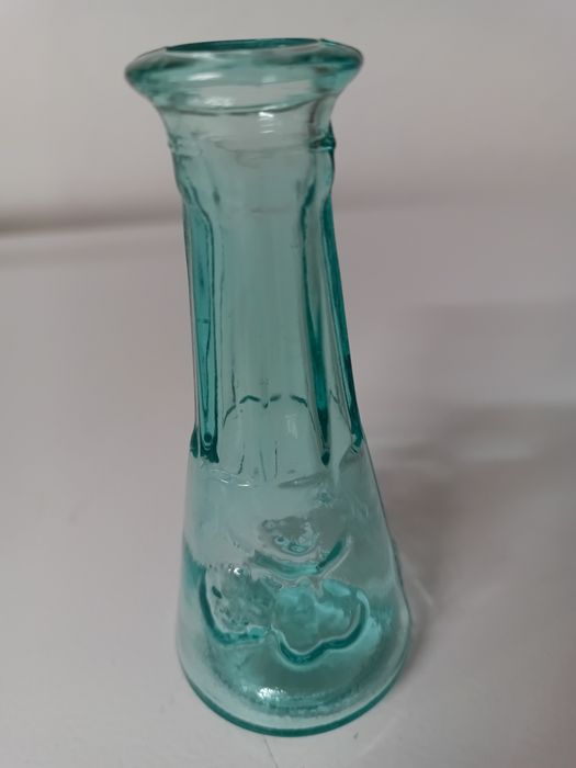 Vând Țoi de 100 ml