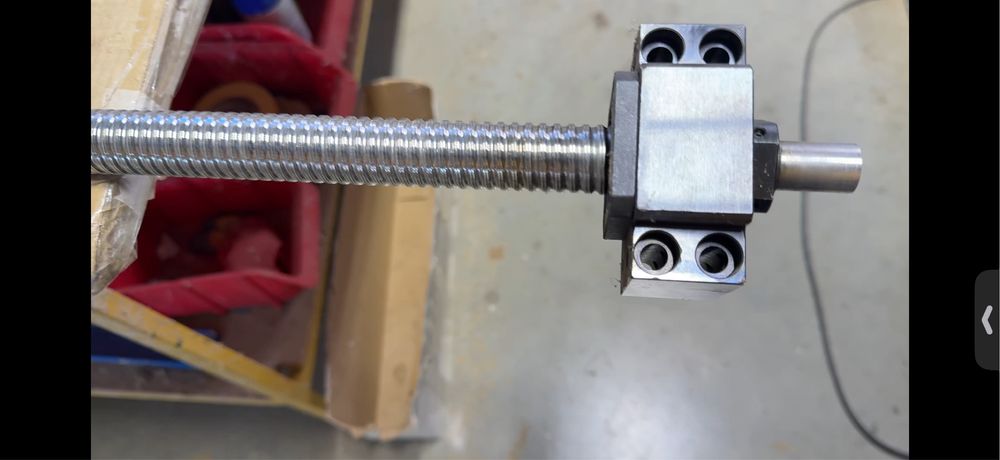 Surub cu bile 25/5, lungime 1700 mm. Ideal pt cnc. Nefolosit,