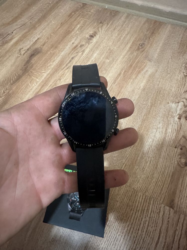 Часовник huawei watch ct