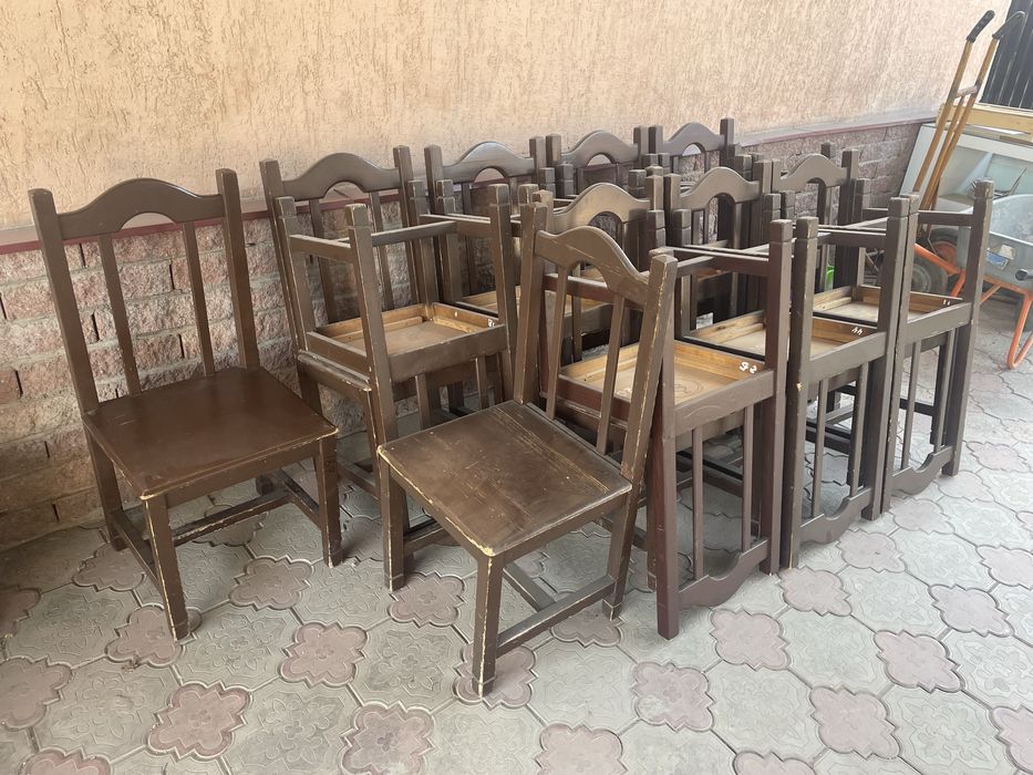 Продам деревянные стулья