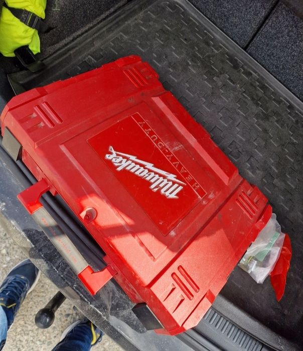 Filetanta Milwaukee Heavy Duty 18 V masina de insurubat si gaurit