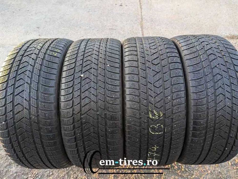 SET 4 Anvelope Iarna 275/40 R22 PIRELLI Scorpion Winter 107V