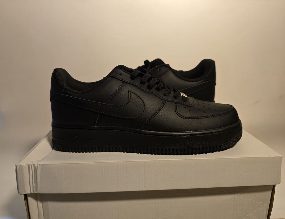 Nike Air Force Negri. Marimea 41