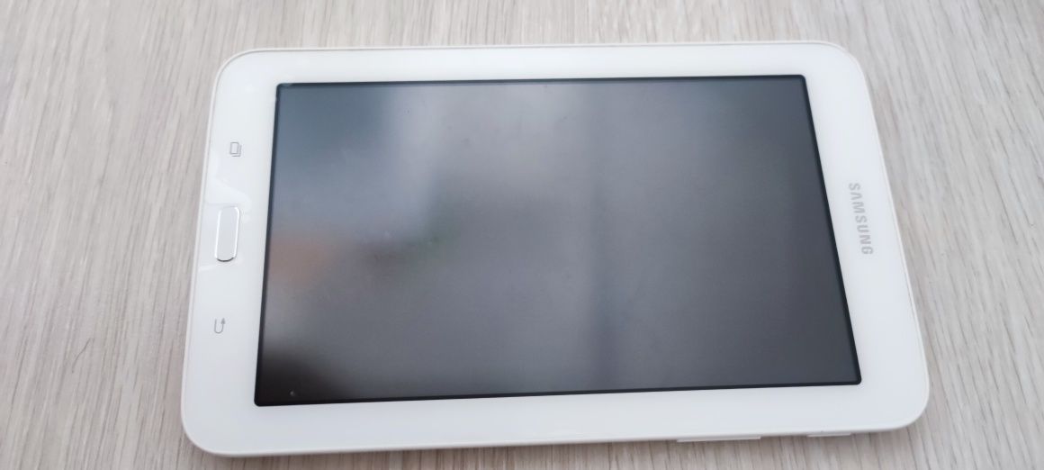 Продам планшет SAMSUNG TAB 3 LITE SM-T113