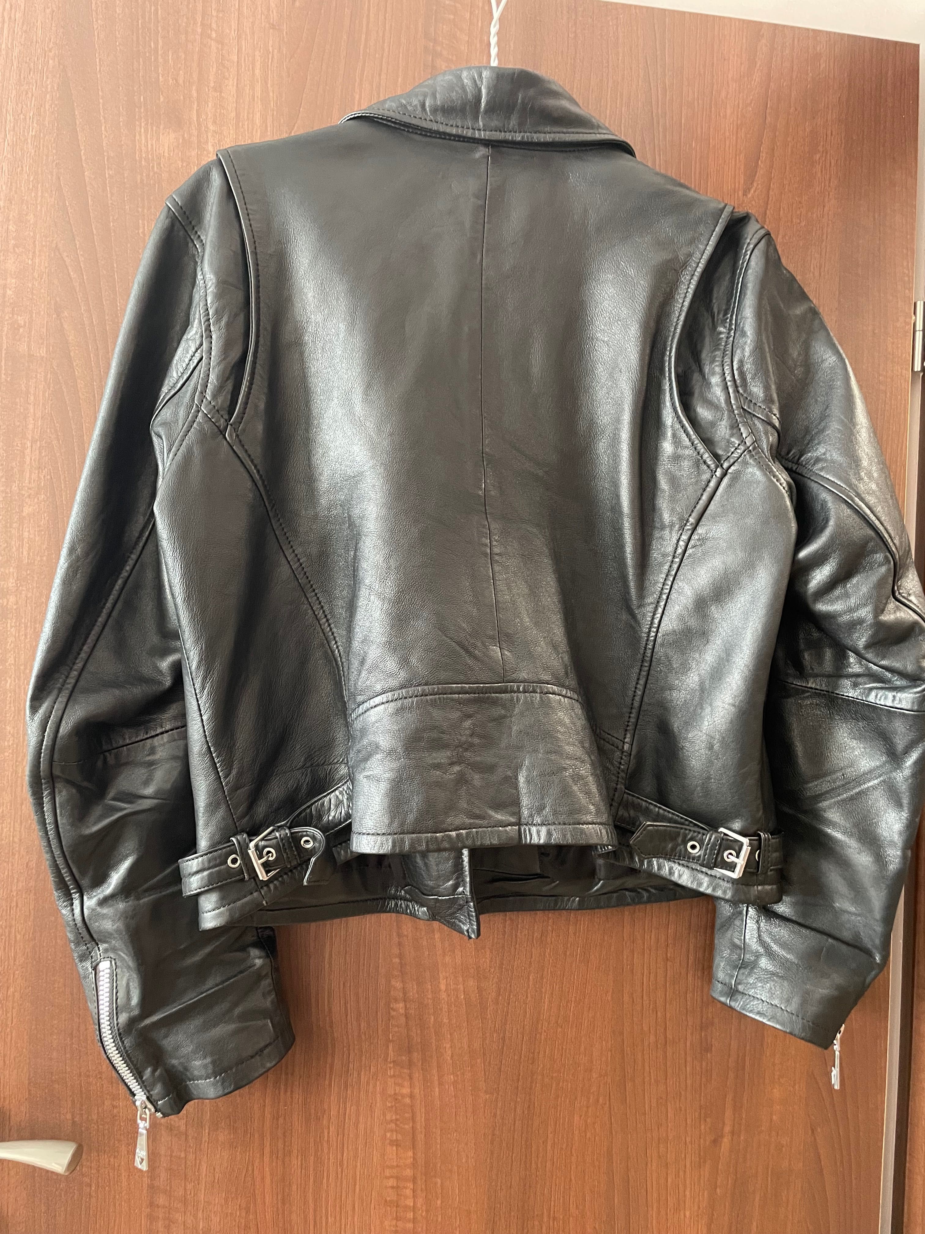 Кожено яке Guess