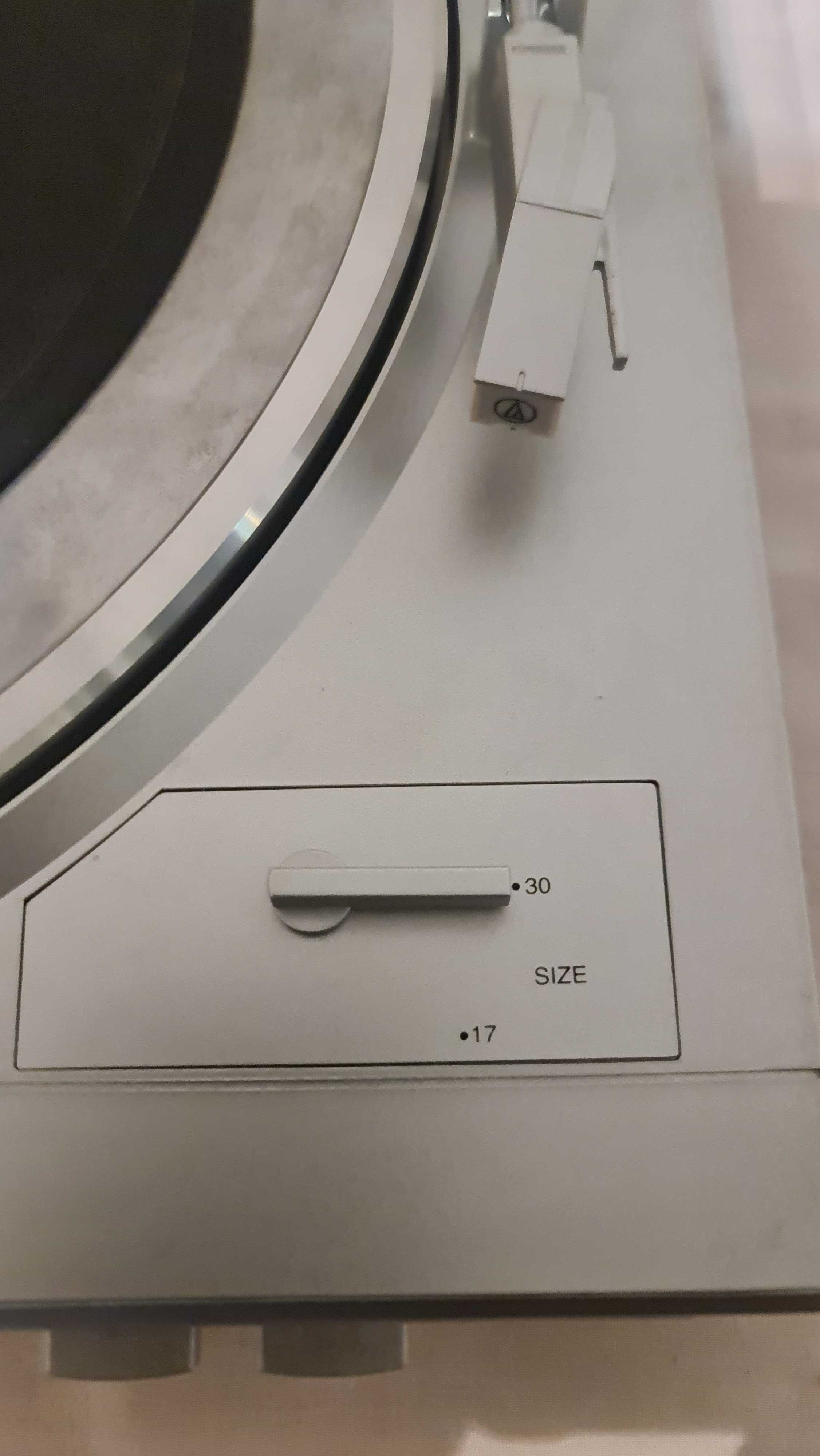 Проигрыватель винила Denon DP-29F