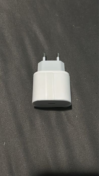 vand incarcator iphone