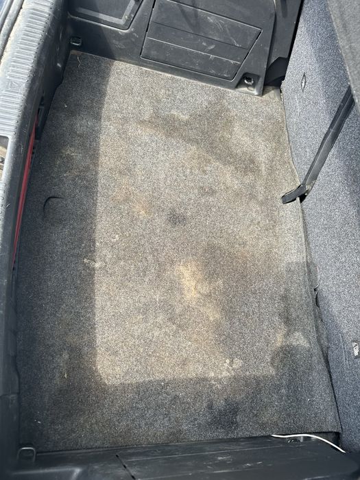 Curațare injecție & extracție, canapele, perne, fotolii, scaune, auto