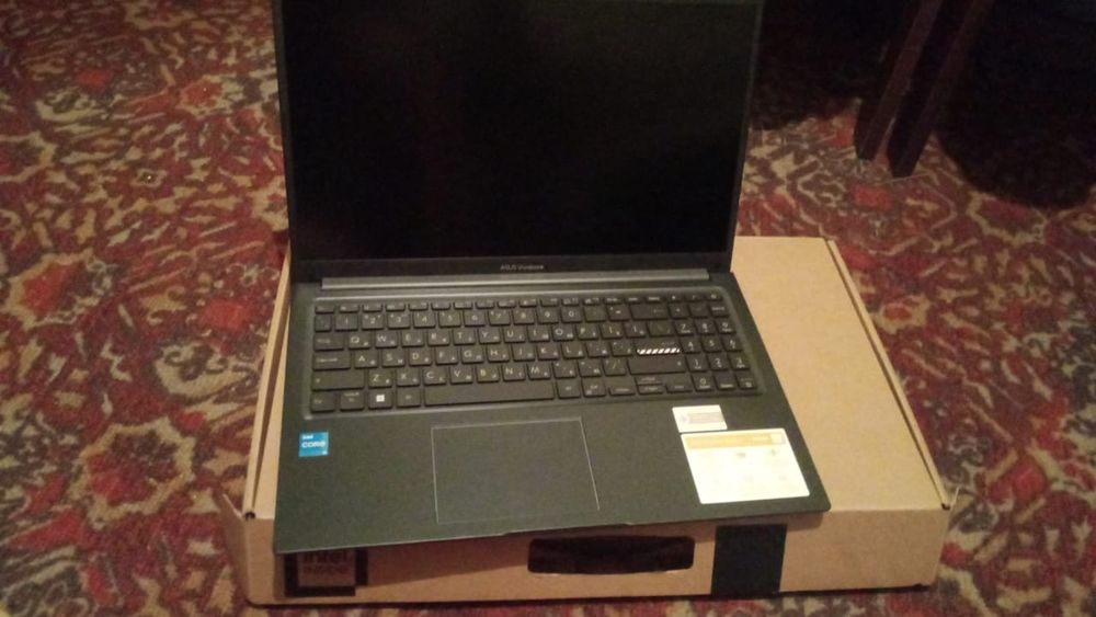 Ноутбук ASUS новый