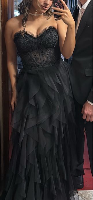 Продавам балната си рокла