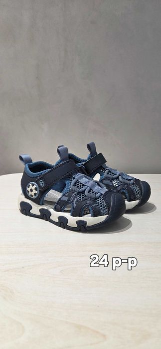 Продам обувь для мальчиков