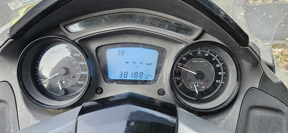 PIAGGIO X10 125 injectie 2014 CAT B