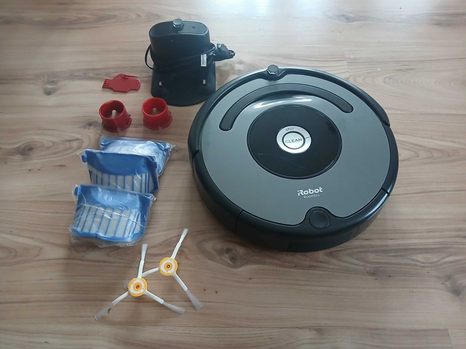 Вакумиращ робот iRobot Roomba серия 600