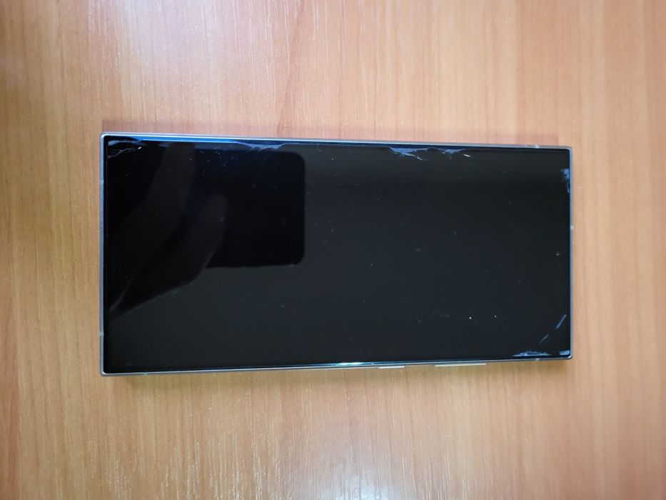 Продавам Samsung s24 ultra Гаранция