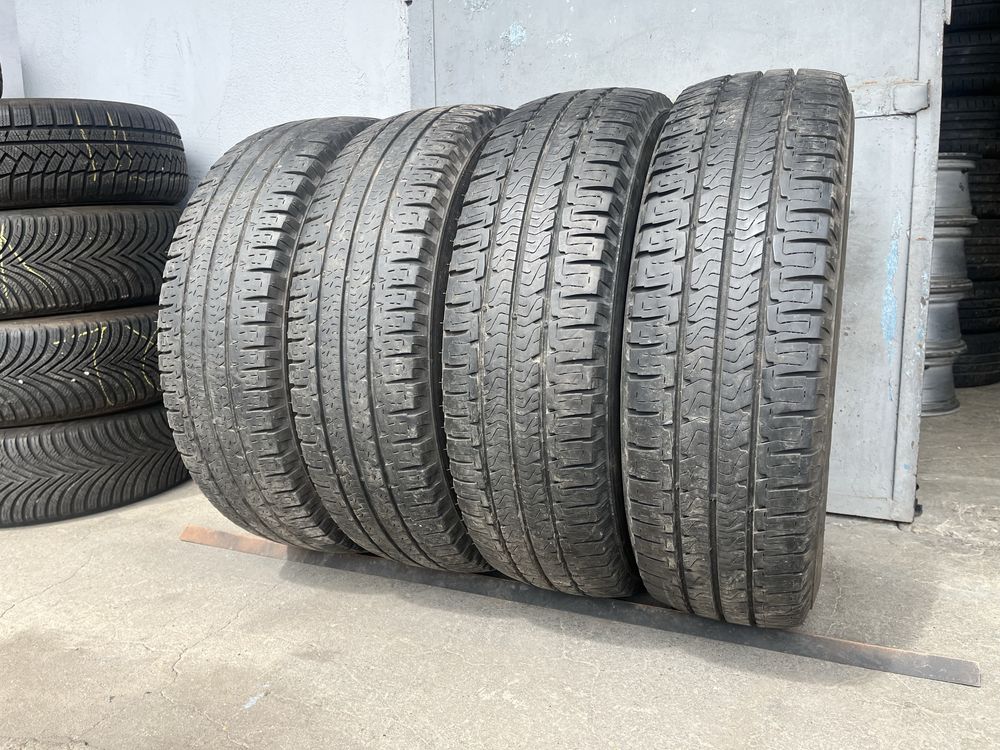 4 бр. гуми за бус 225/75/16CP Michelin 2x7,5 mm 2x5 mm DOT 1417