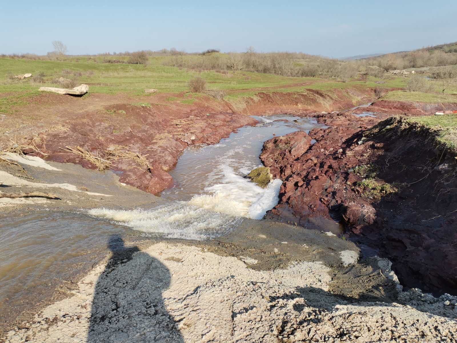 Язовир -водоем -рибарник Бургас село Зидарово водоем рибарник