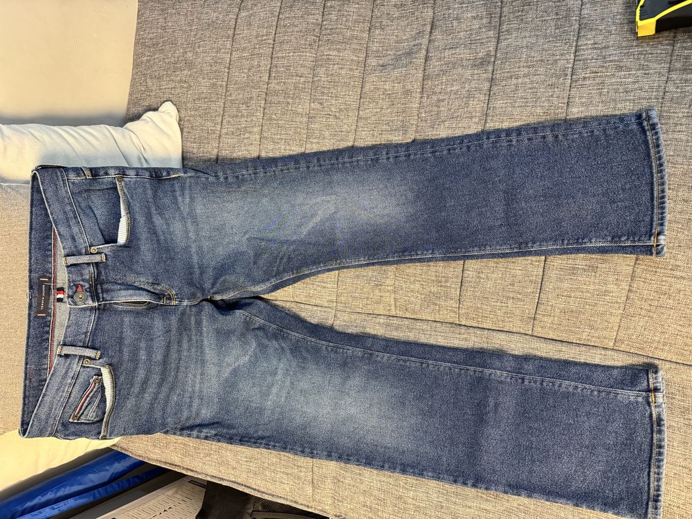 Tommy Hilfiger мъжки дънки размер 29-30