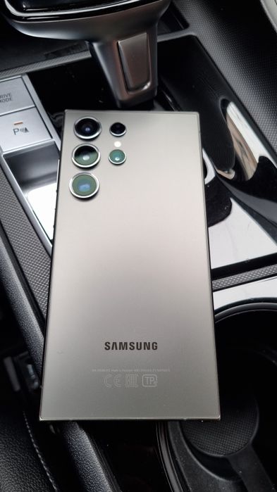 Samsung galaxy S24 ULTRA 256