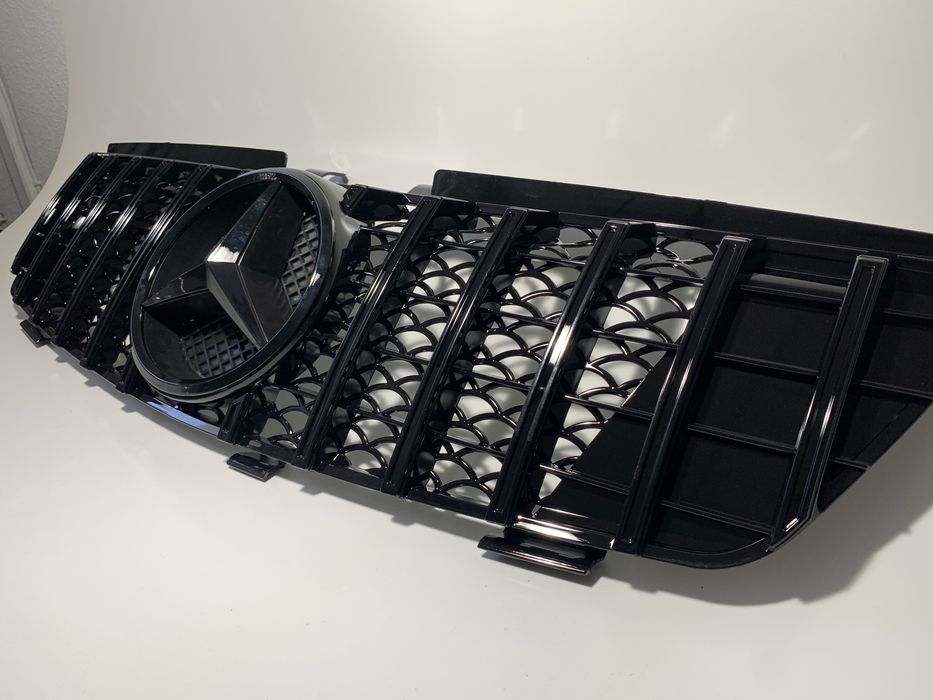 Решетка за Mercedes ML GT Black W164 05-08 преди фейса