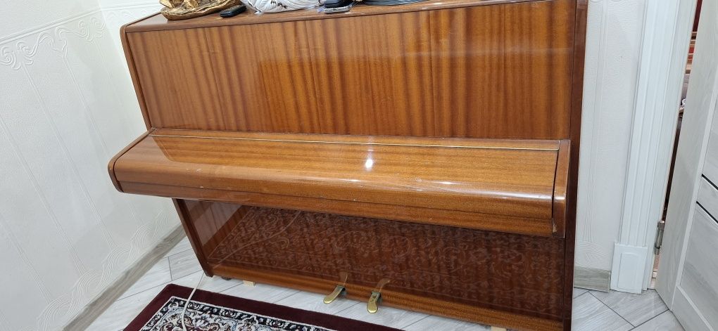 Pianino Fuchs Möhr