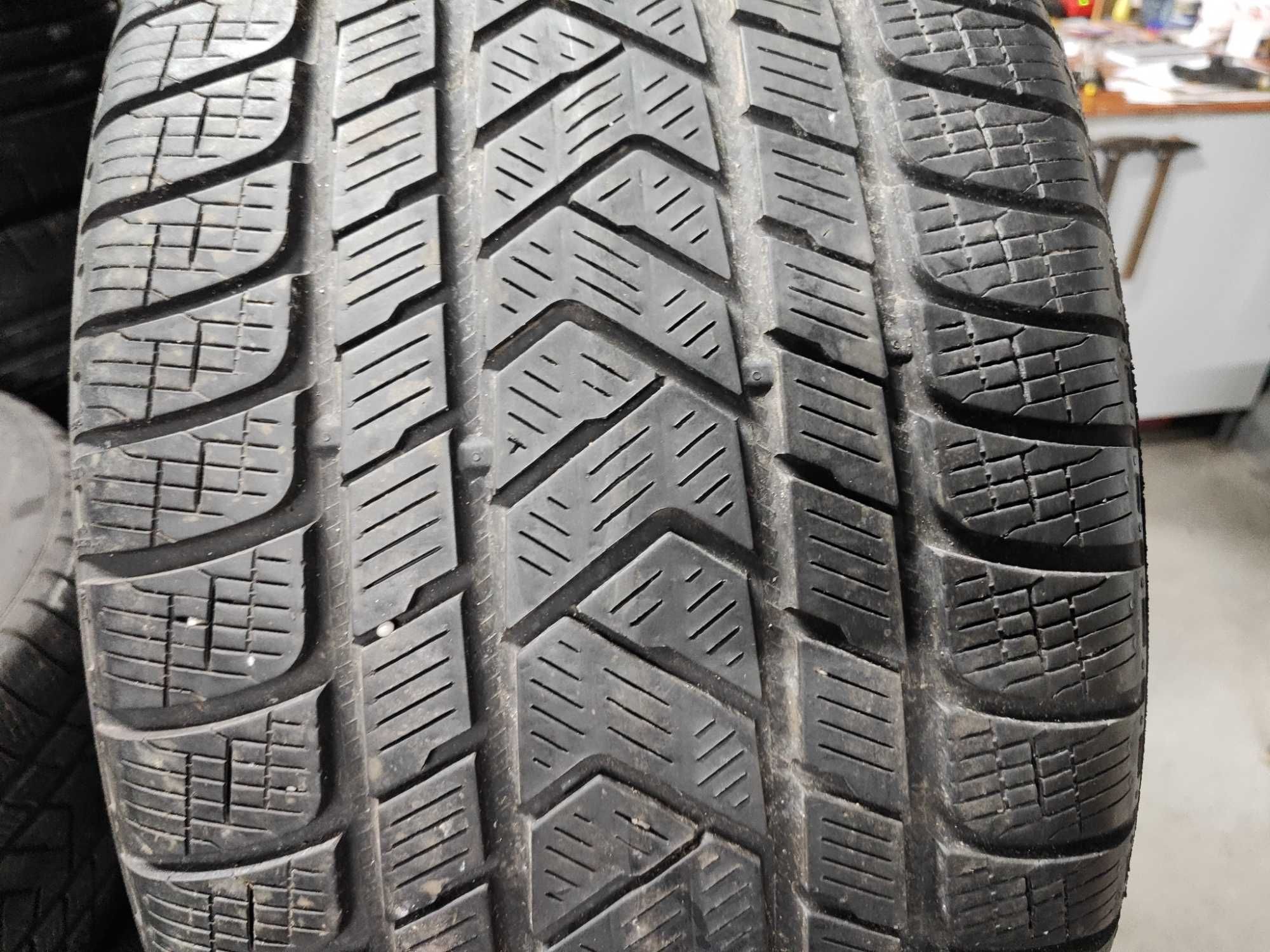 4бр. зимни гуми 295/35/21 Pirelli