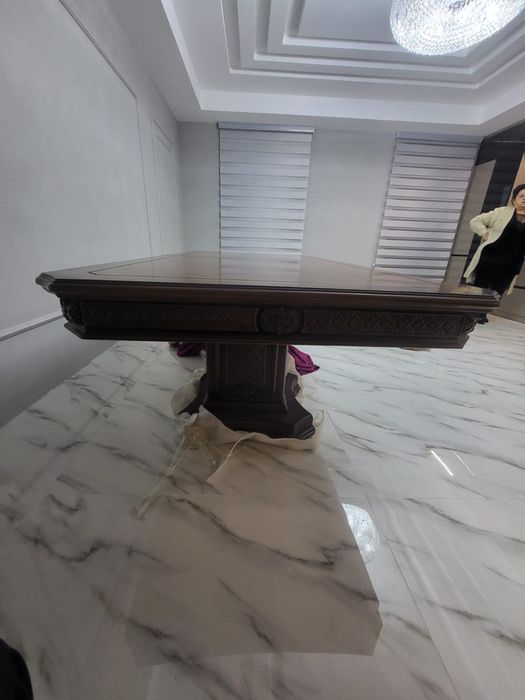 Стол дубайский (дуб)