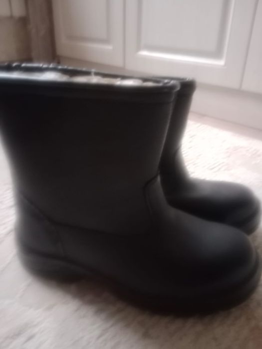 продам зимний мужской новый сапоги