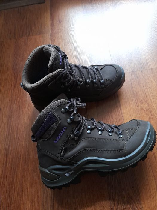 LOWA RENEGADE gore tex обувки 38 номер.