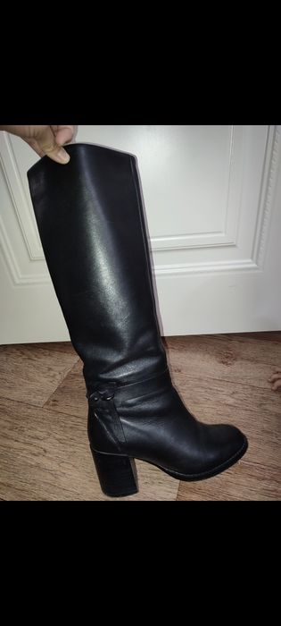 Срочно кожанные сапоги