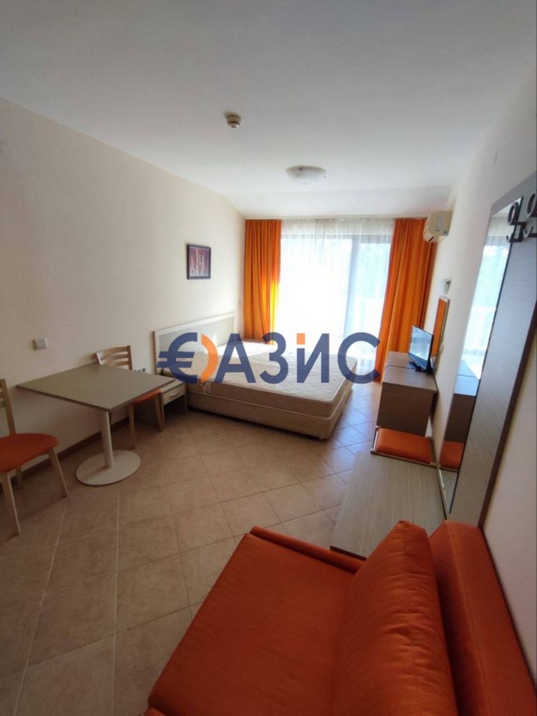 Продава се Едностаен апартамент в к.к. Слънчев бряг - 39 кв.м за 1231 €/кв.м - Снимка #3