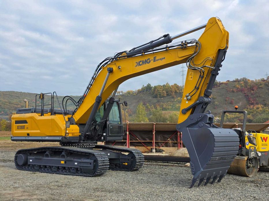 Excavator pe senile XCMG XE380E, 40t , cupa 2,2 mc ( Nou - Stoc )