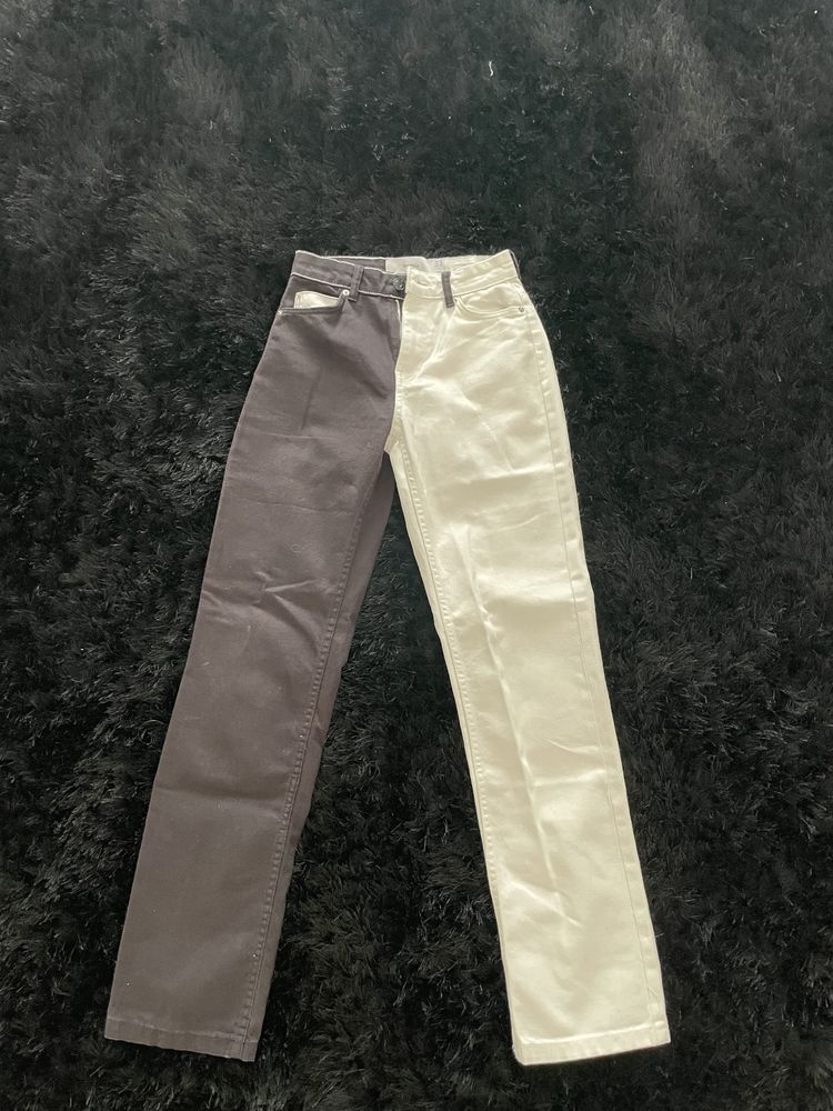 Pantaloni Bershka