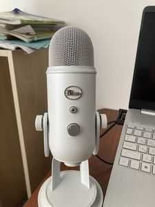 Микрофон blue yeti