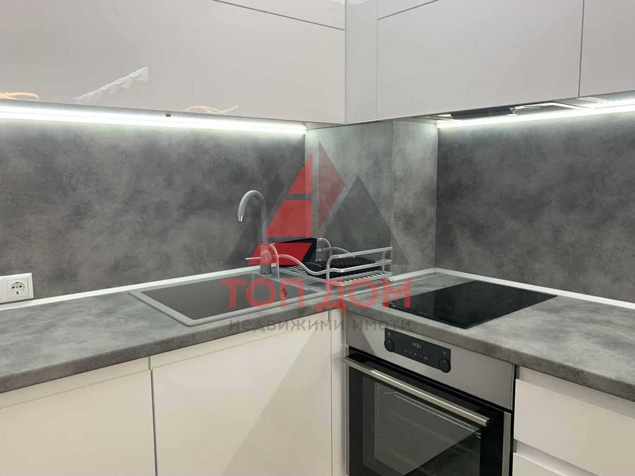 Дава се под наем Двустаен апартамент в Варна, Център - 65 кв.м за 800 € - Снимка #9