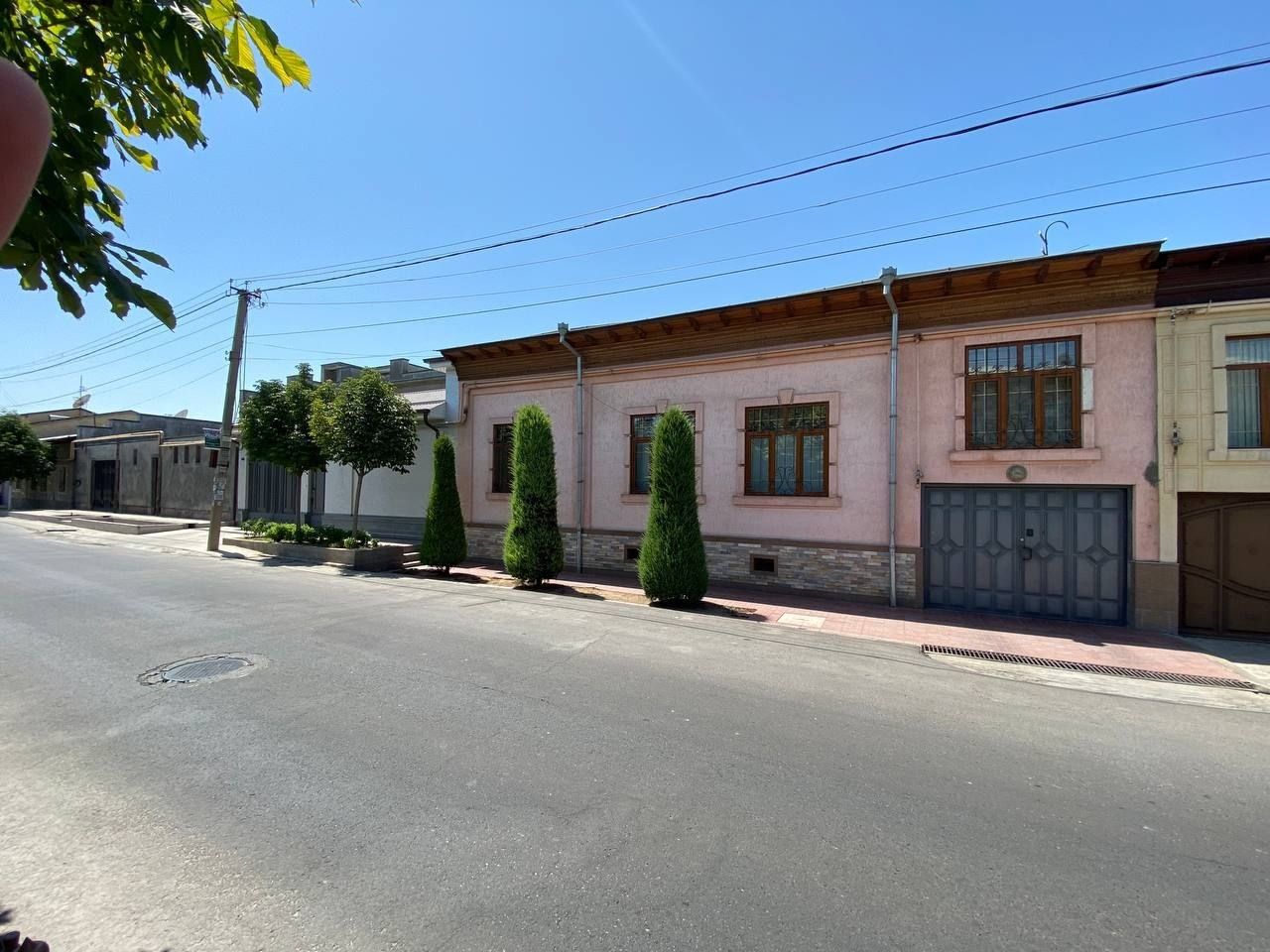 Продаётся 1 Линия Дом Яккасарай махалля Мукими 4,44 Сотки Фасад 15м