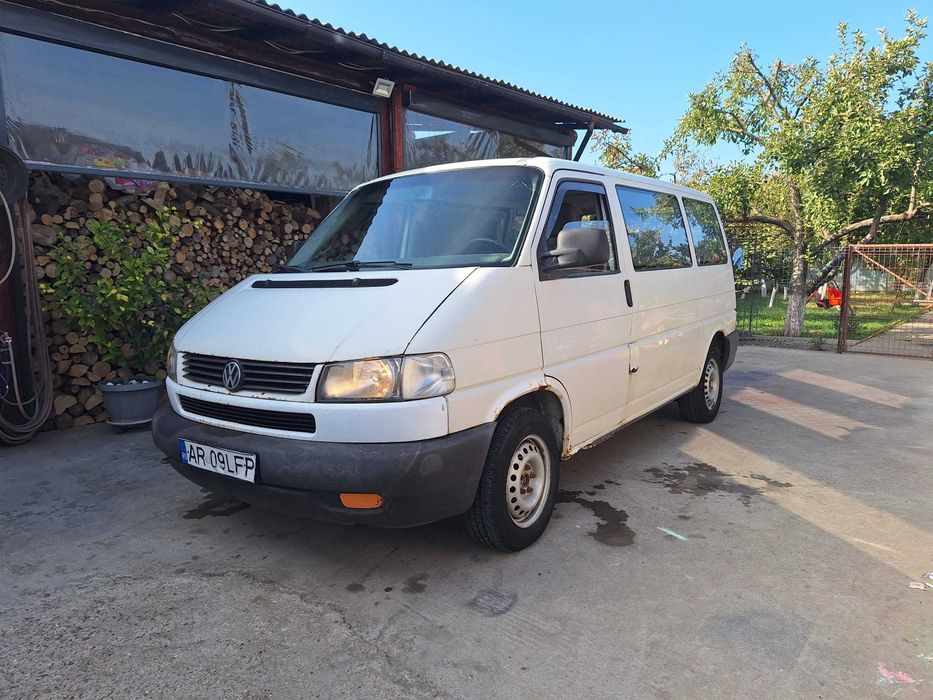 VW Caravelle 2.5 TDi An 1999 cu 8+1 Locuri