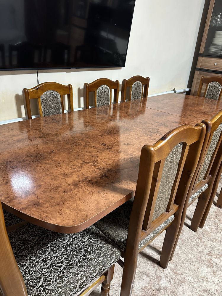 продам стол + 10 стульев