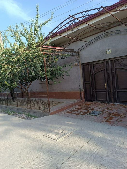 Arzon uy sotiladi 9 sotuk